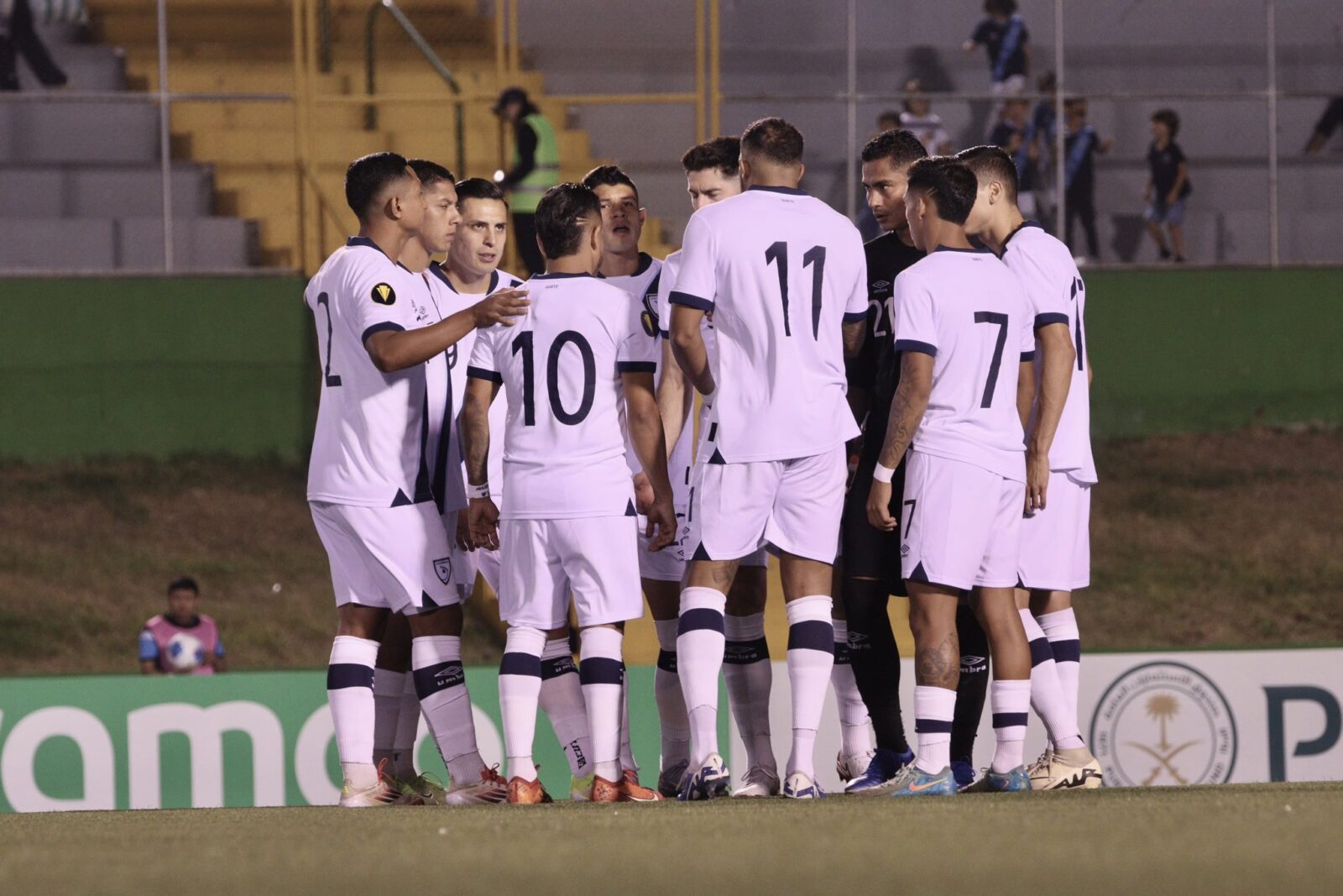 Guate celebra su clasificación a Copa Oro. Foto: Fedefut